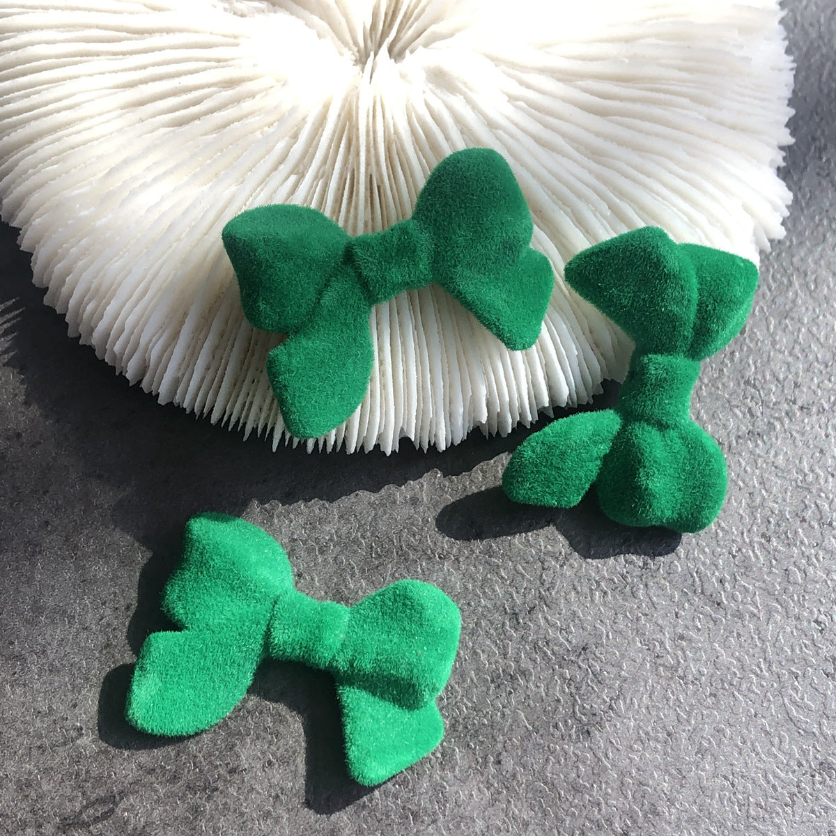 Wholesale 10PCS Flocking Bow Accessories Beads